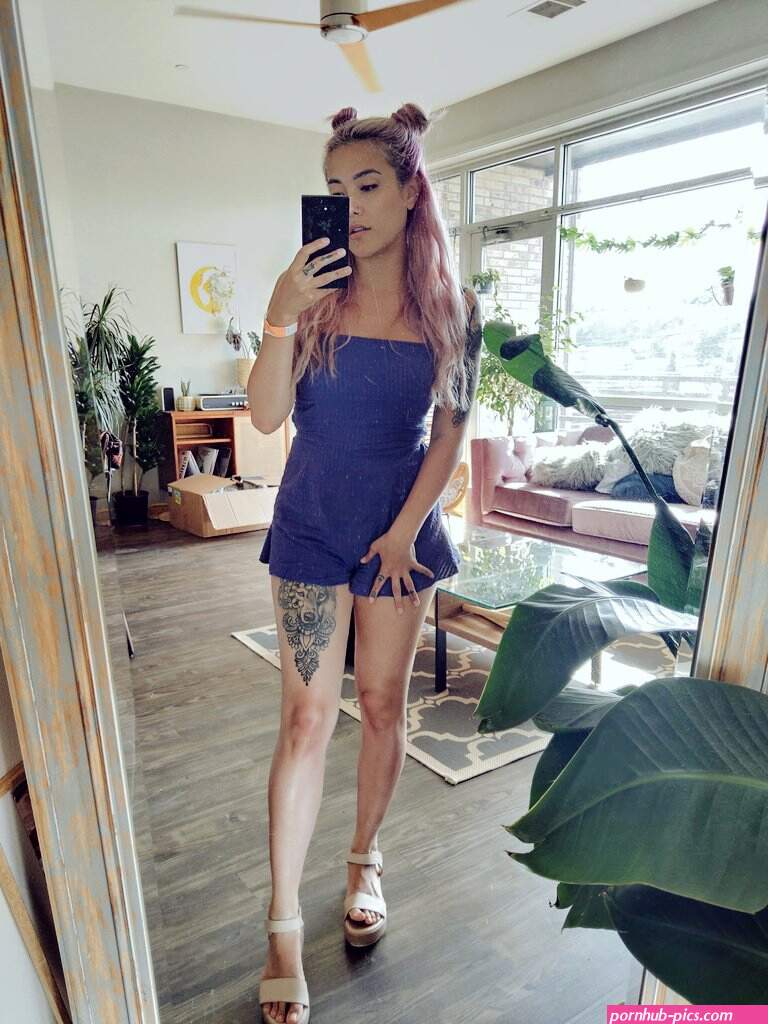 ava gg nude