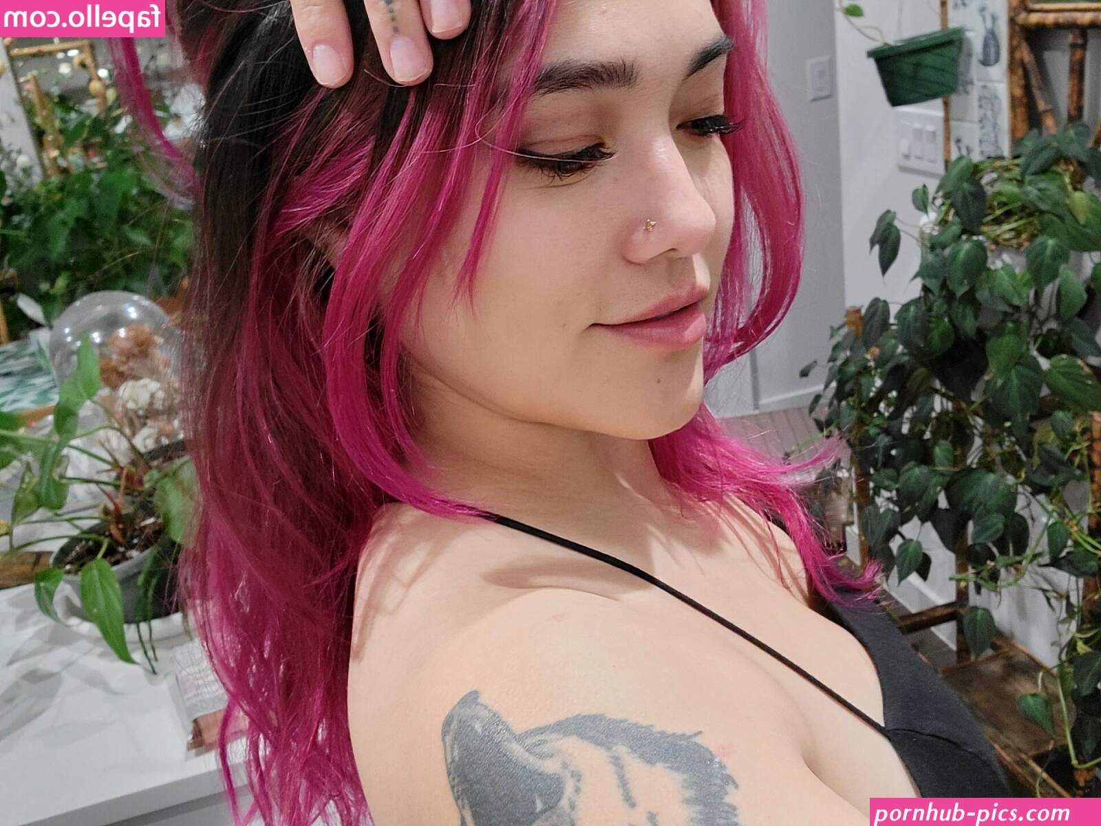 ava gg nude