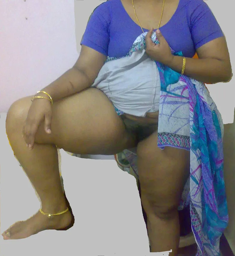 aunty saree pussy photo