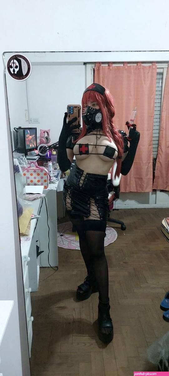 emina cosplay nude