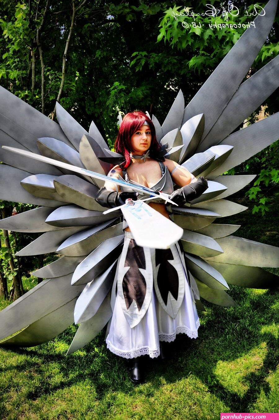 erza scarlet cosplay