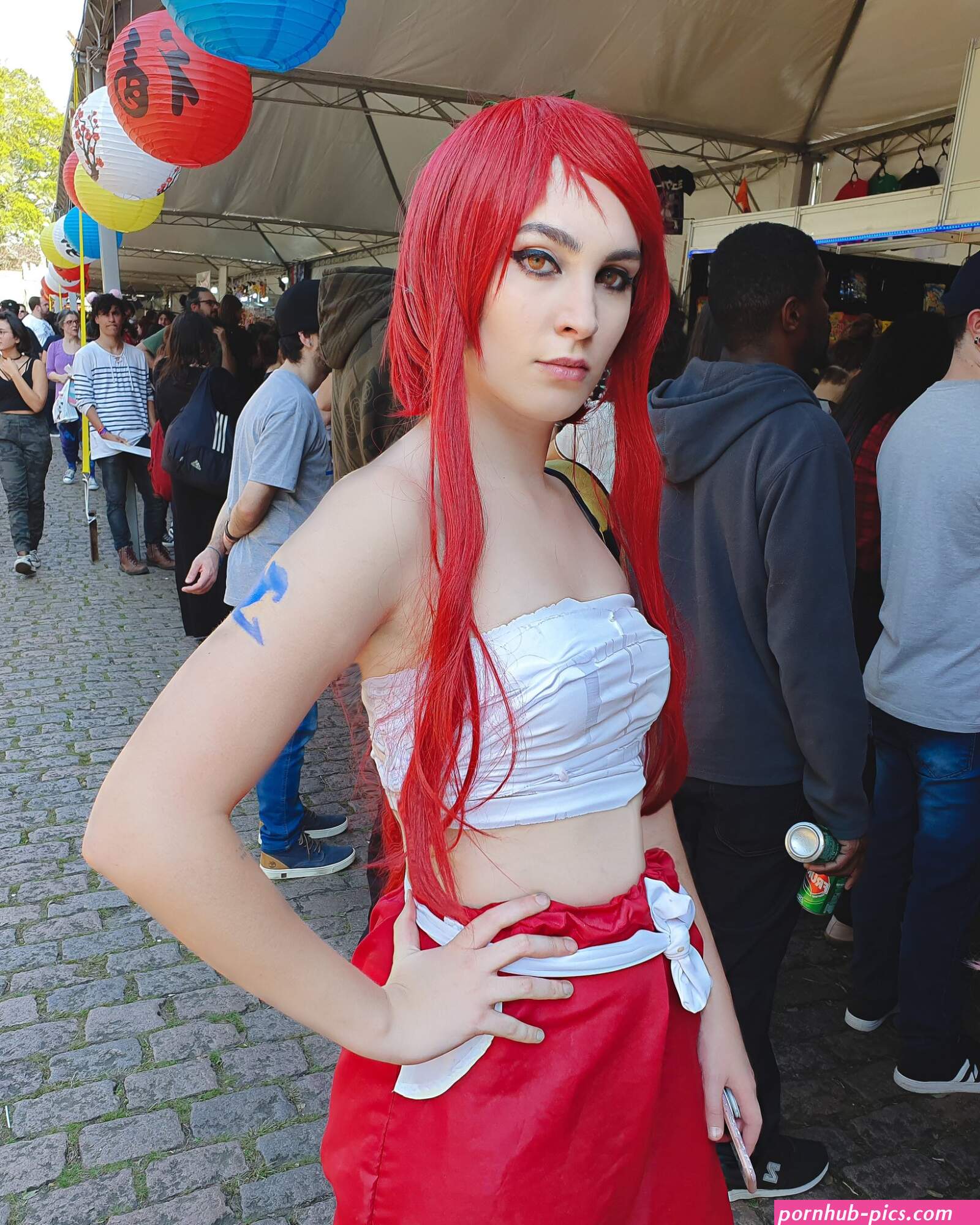 erza scarlet cosplay