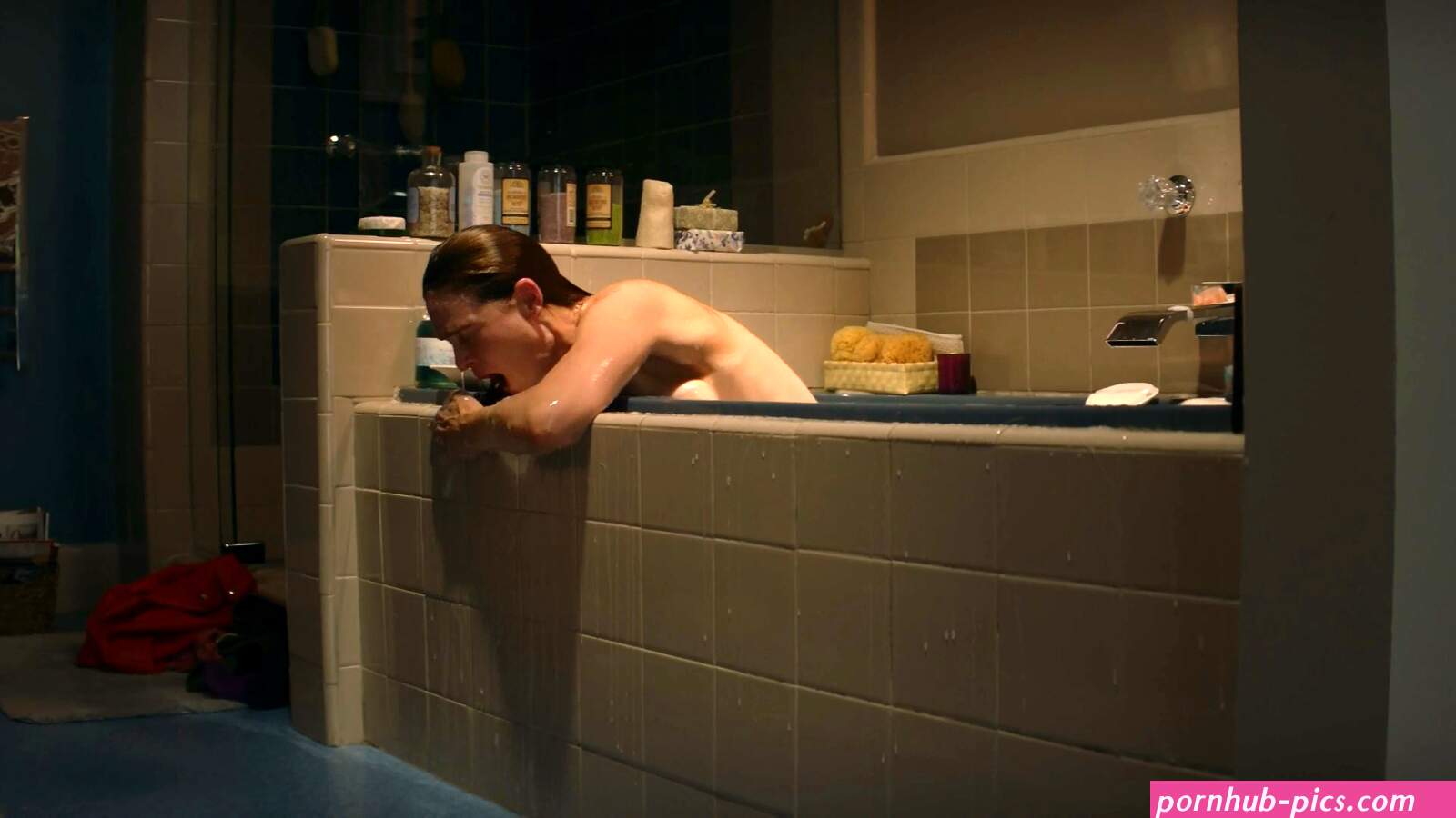 emily deschanel nude