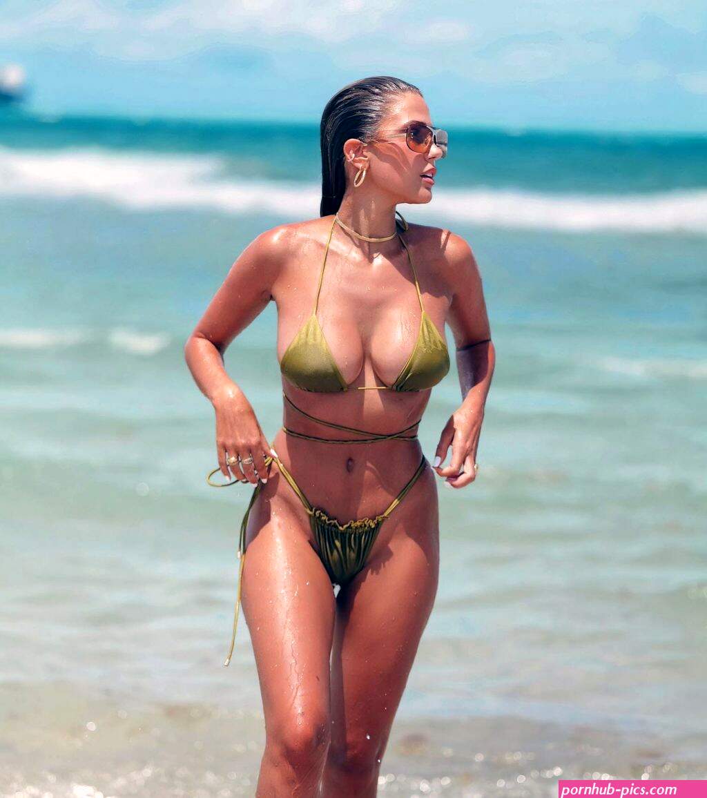kara del toro nudes