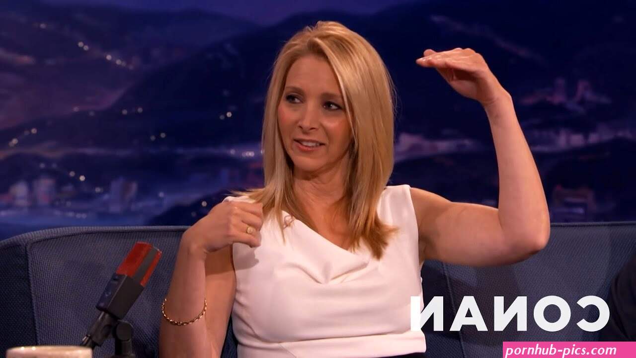 lisa kudrow naked