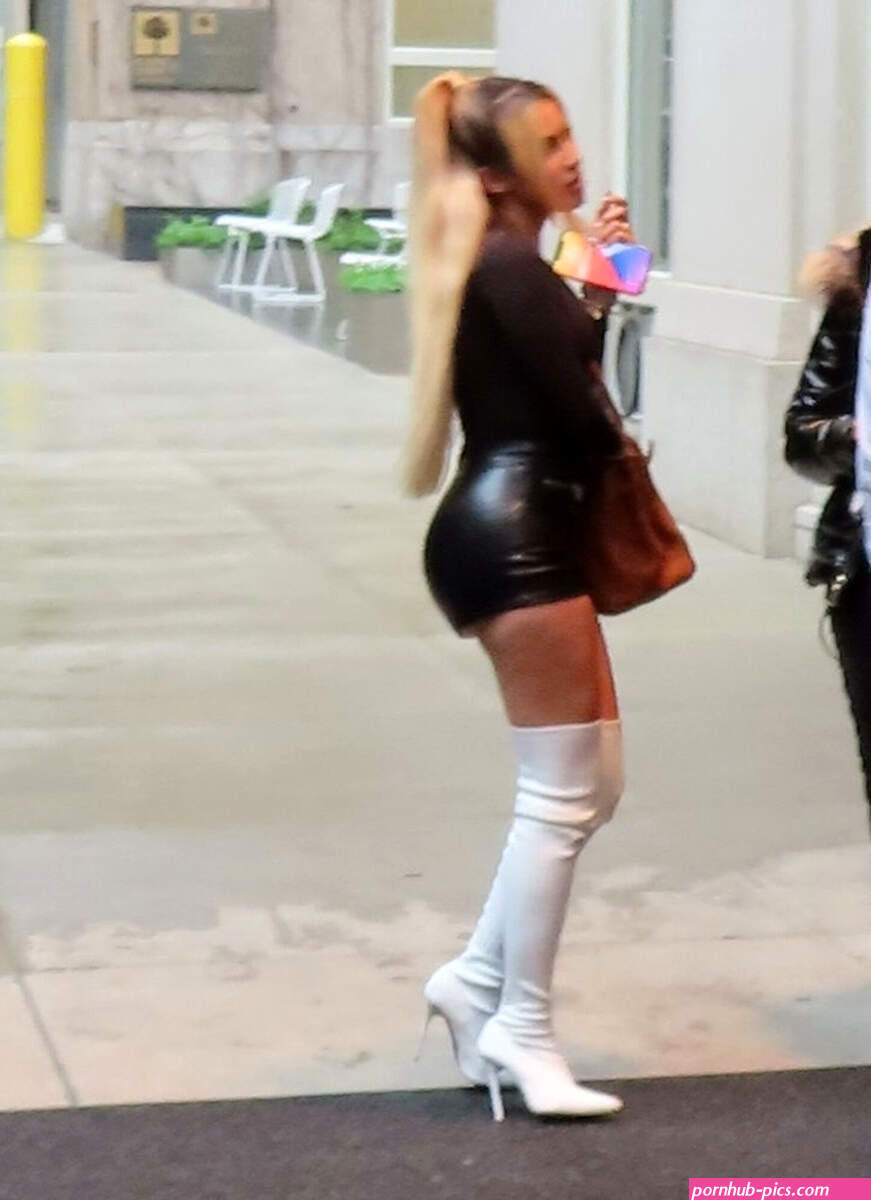 alexa dellanos nago