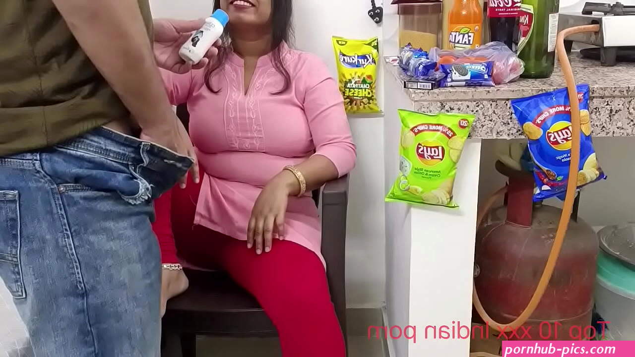 store keeper romance sexy mallu aunty