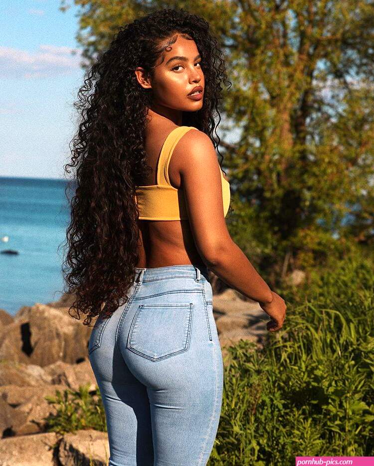 big booty latina lesbian