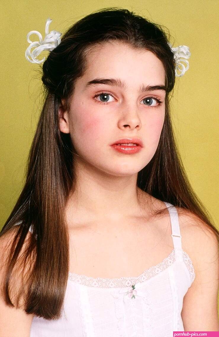 young brooke sheilds nude