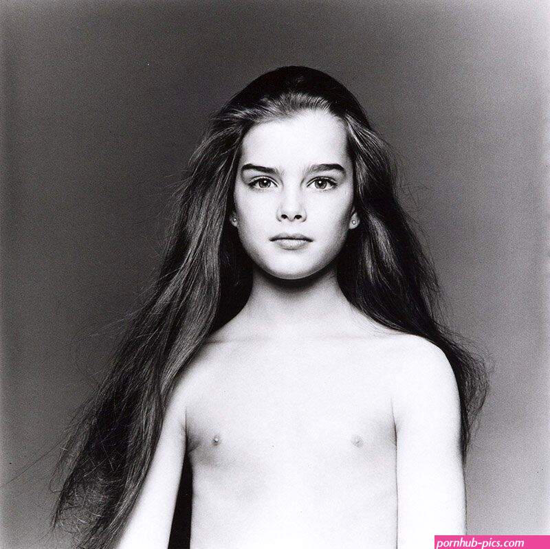 young brooke sheilds nude