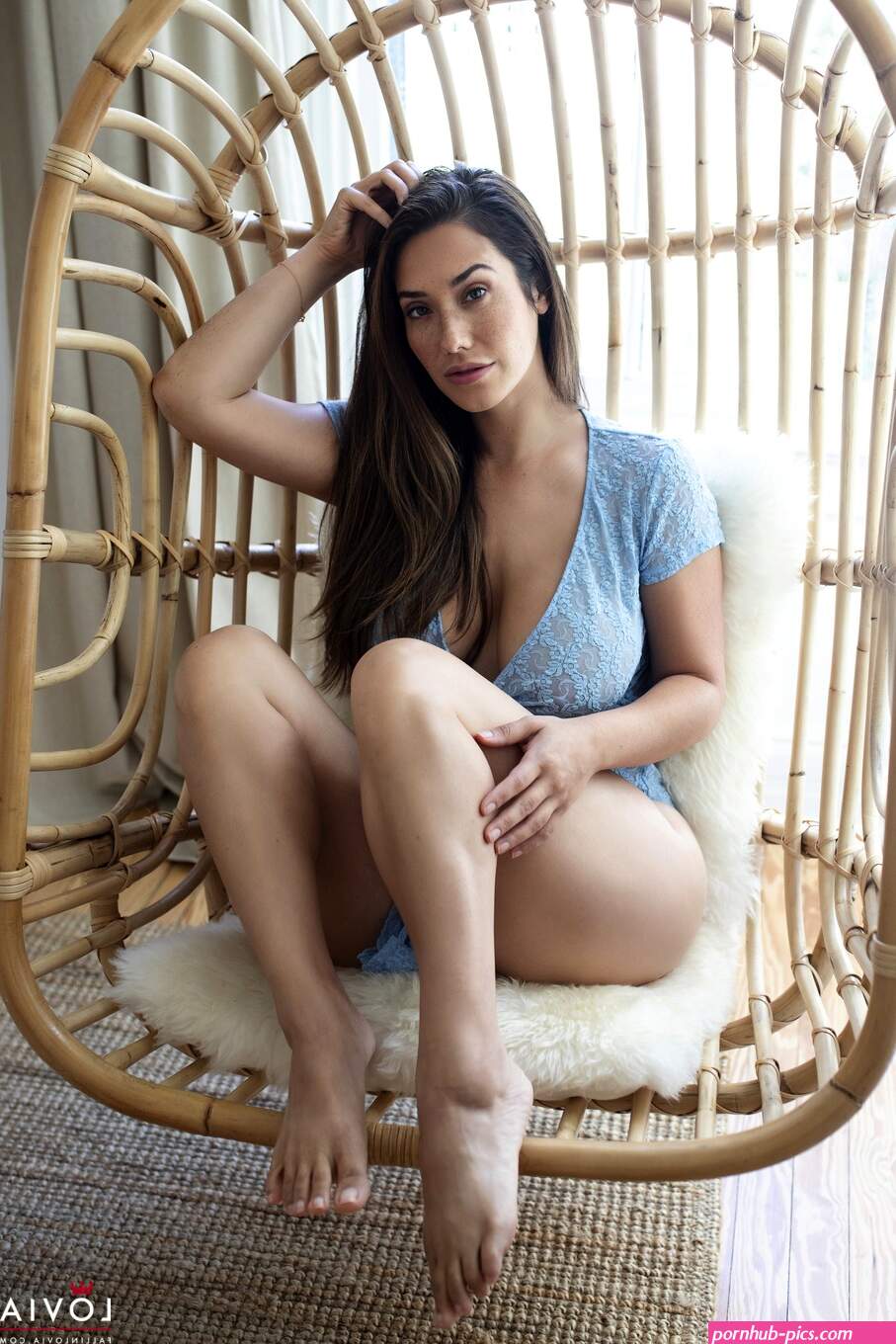 eva lovia feet