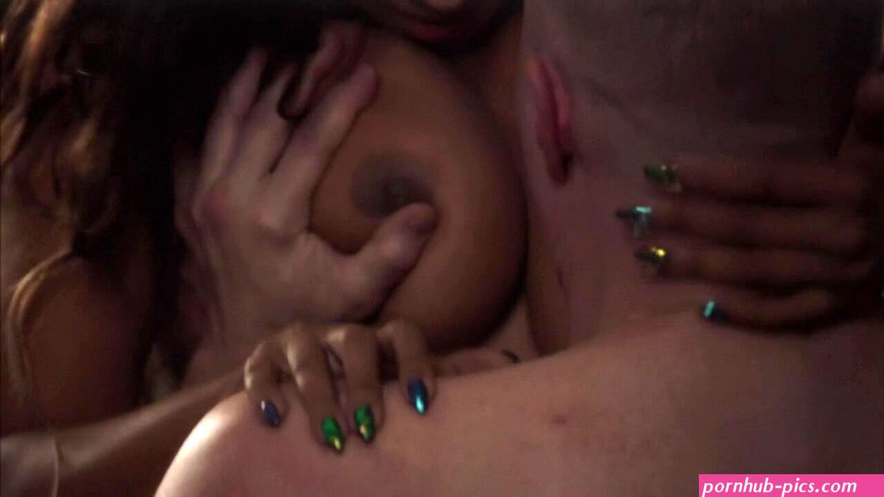 la la anthony nude