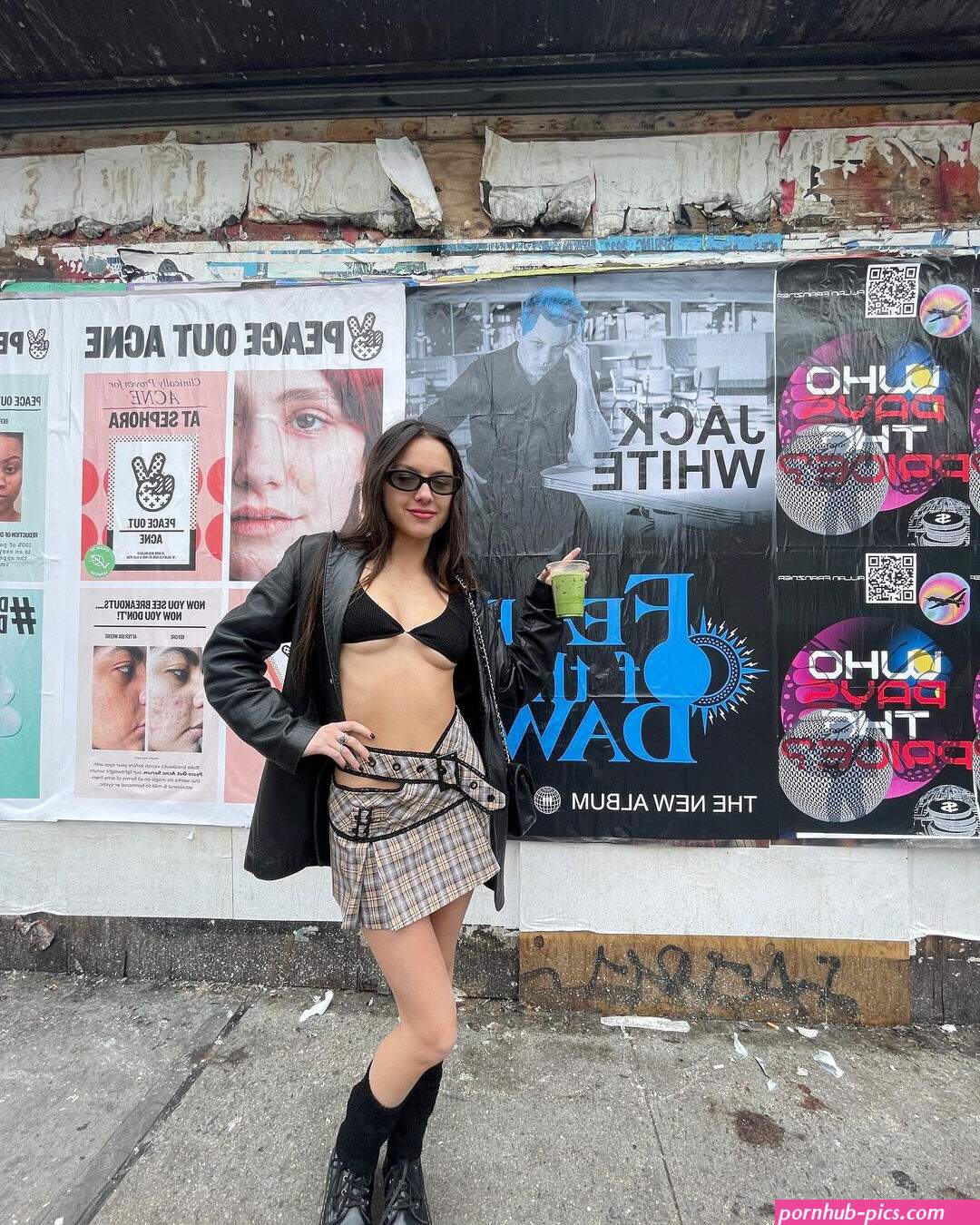 olivia rodrigo tits