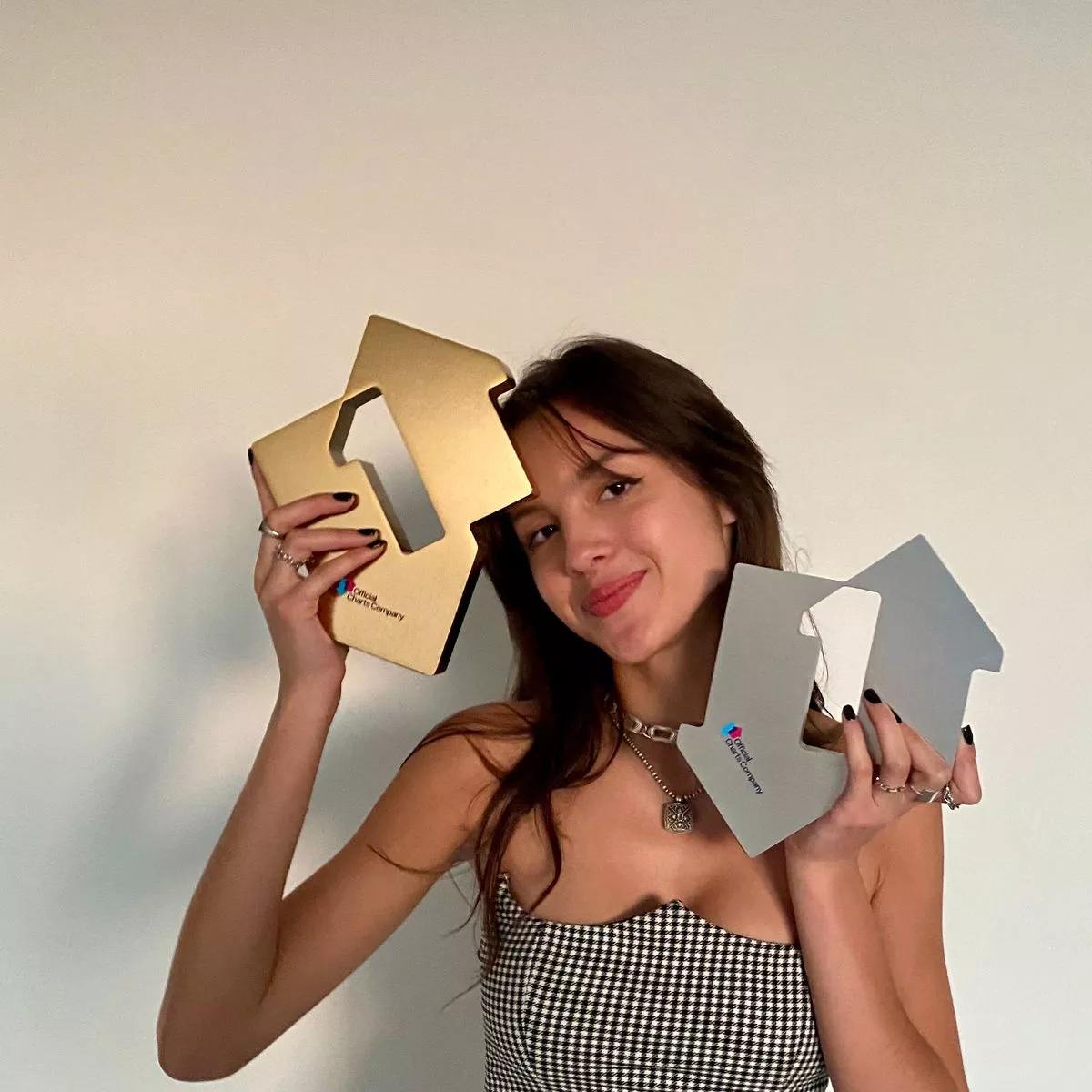 olivia rodrigo tits