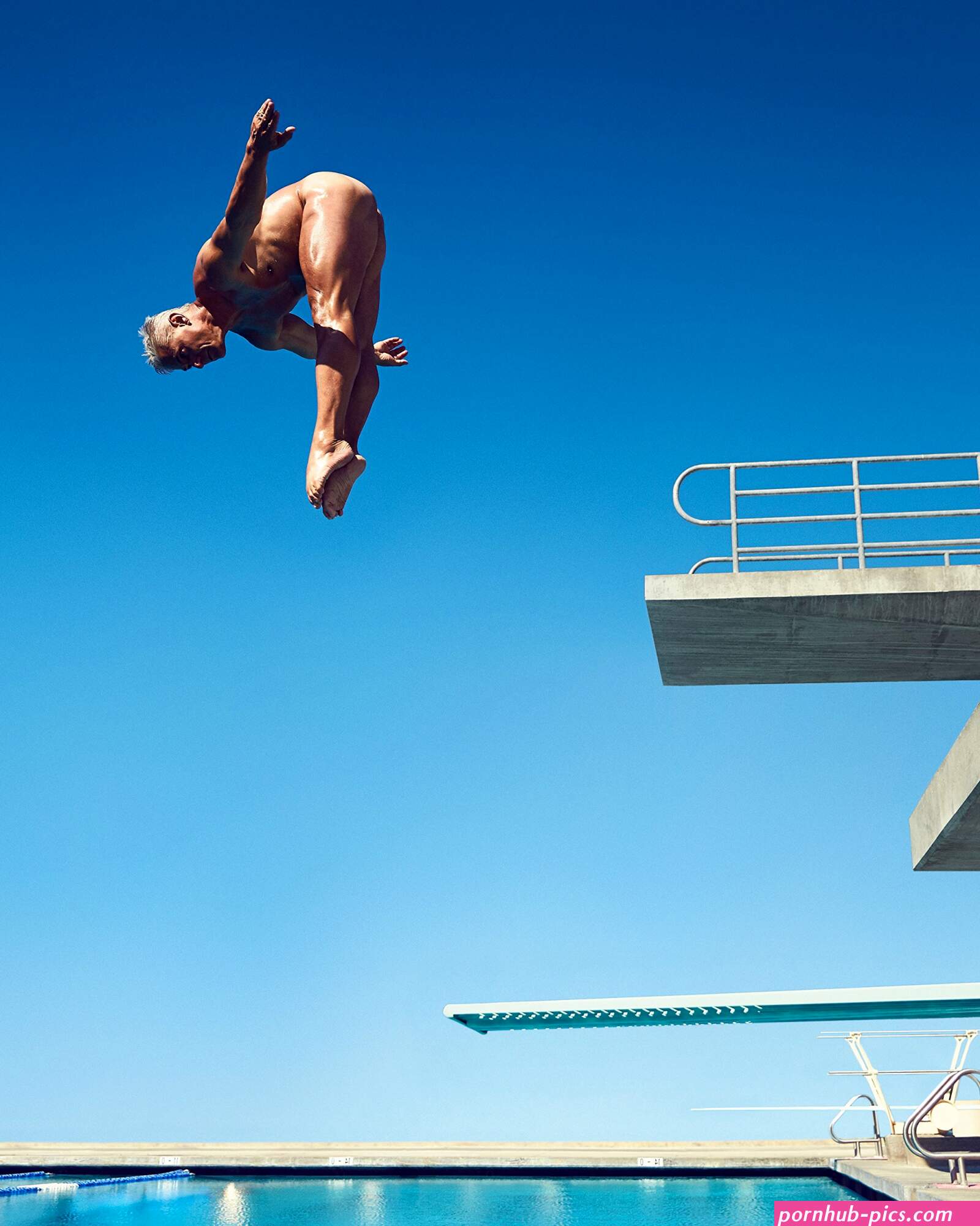 diver nude