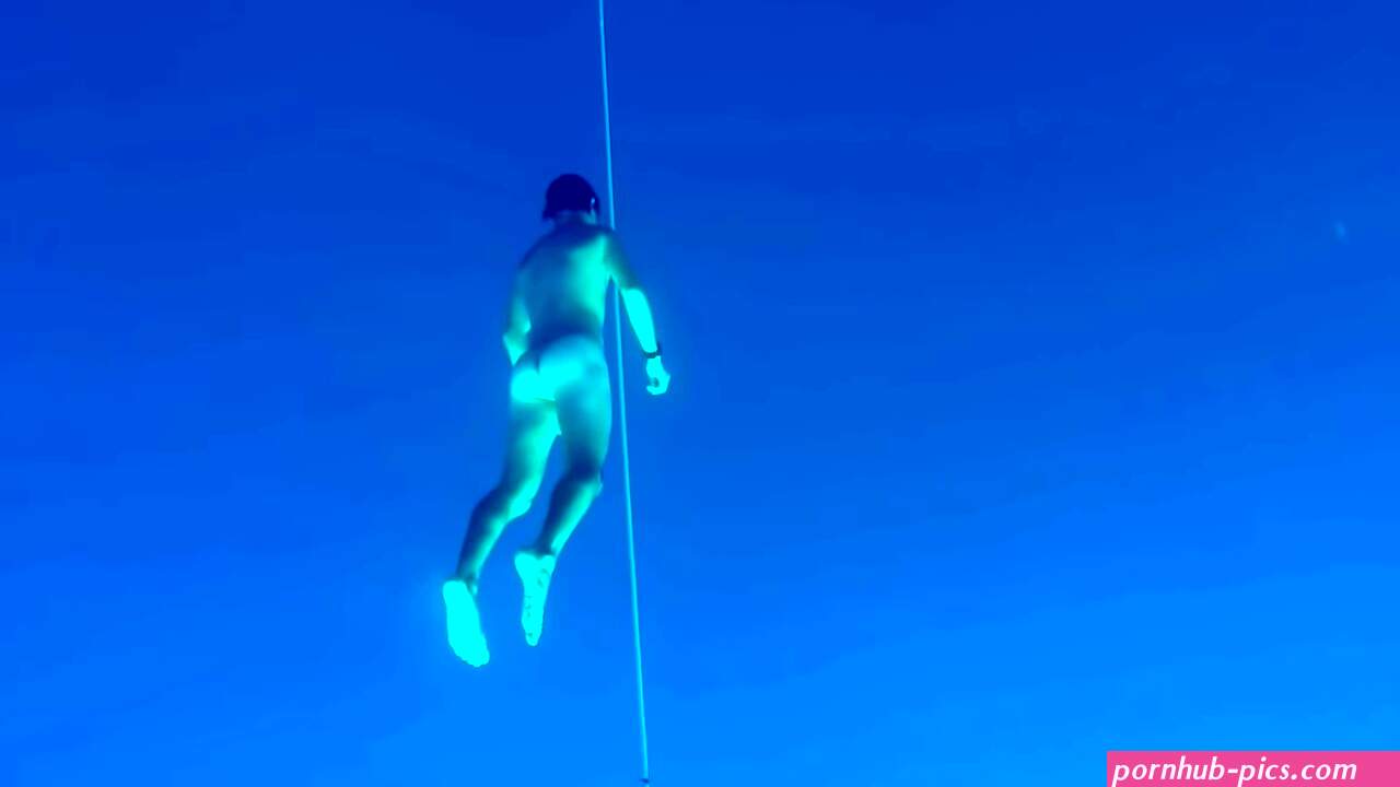 diver nude