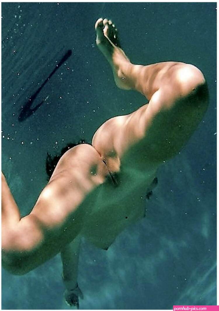 diver nude