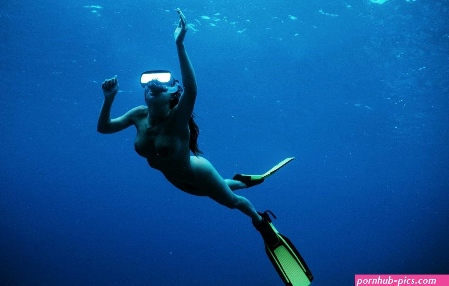 diver nude
