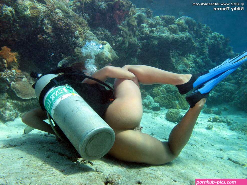 diver nude