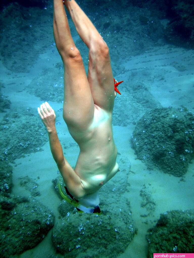 diver nude