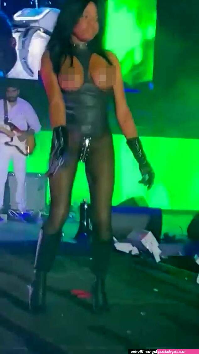 azelia banks tits