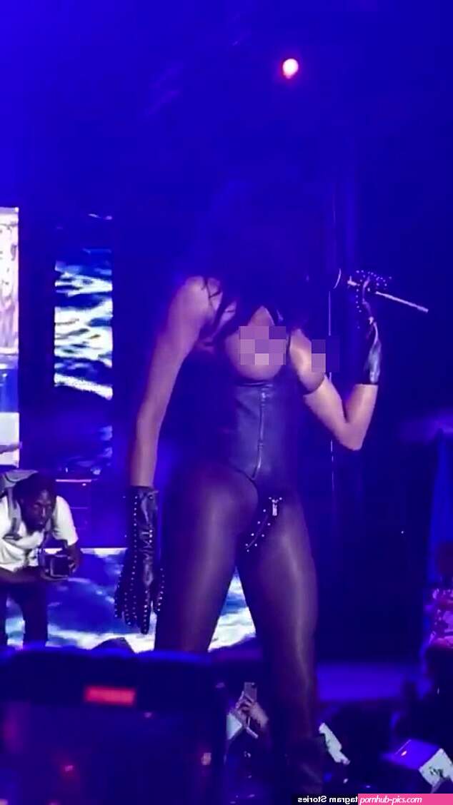 azelia banks tits