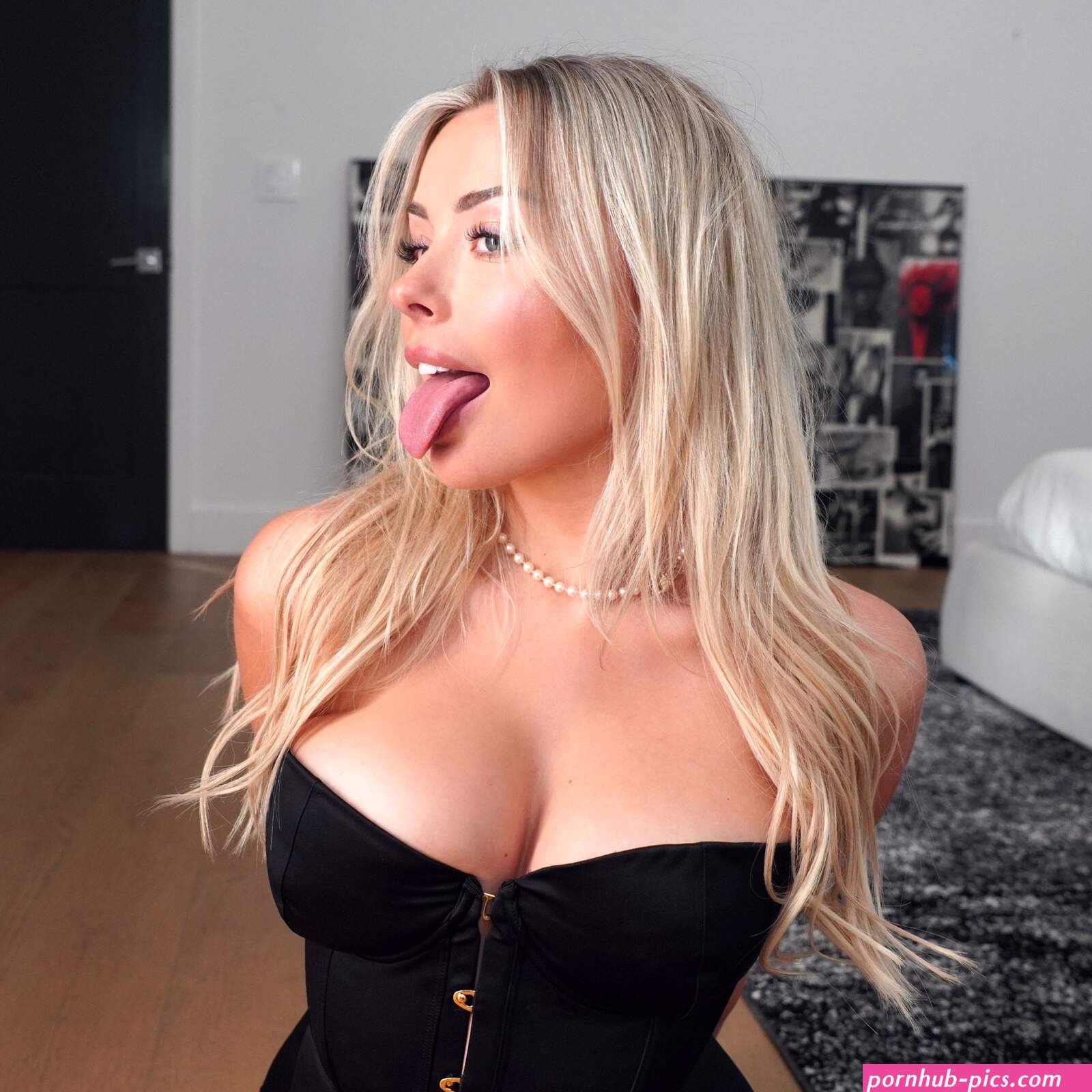 corinna kopf nude only fans