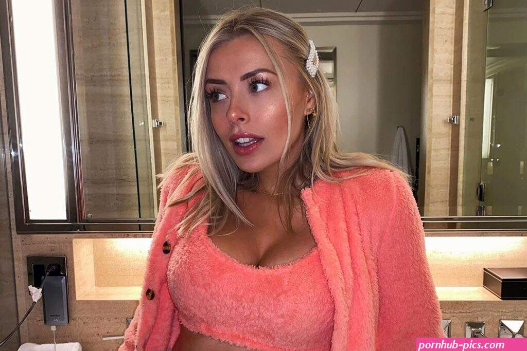 corinna kopf nude only fans