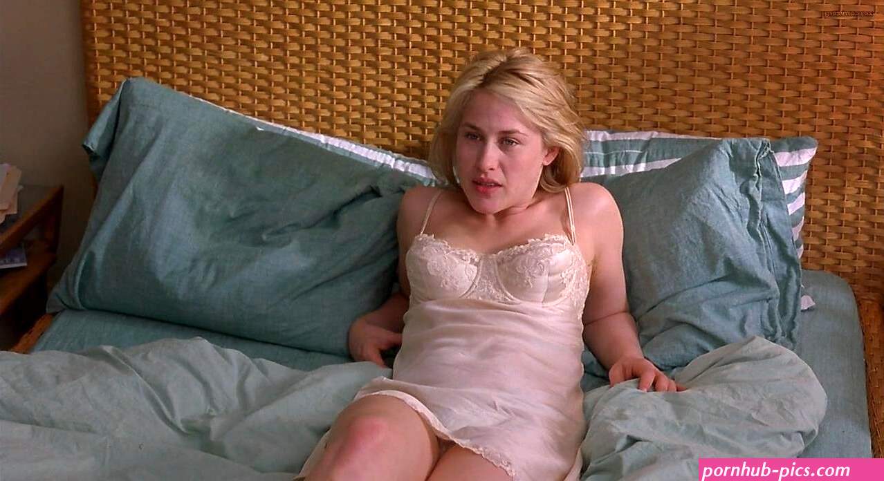 patricia arquette boobs