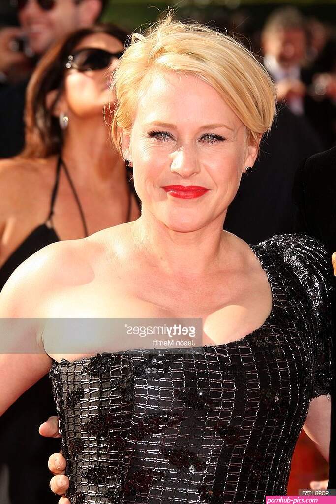 patricia arquette boobs