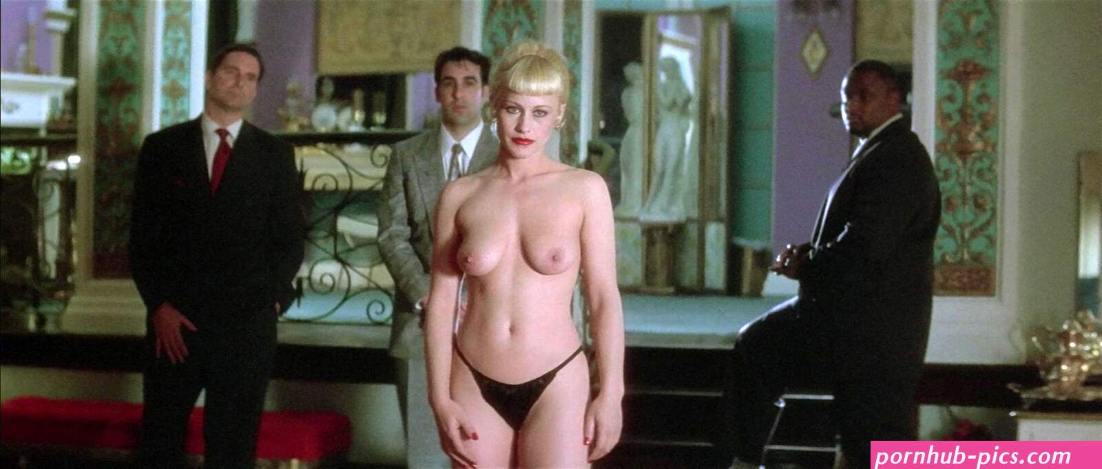 patricia arquette boobs