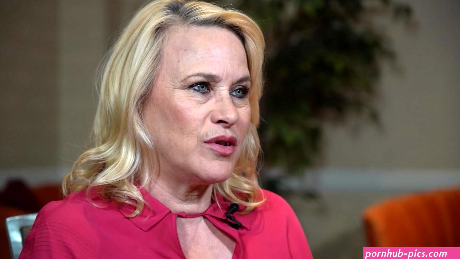 patricia arquette boobs