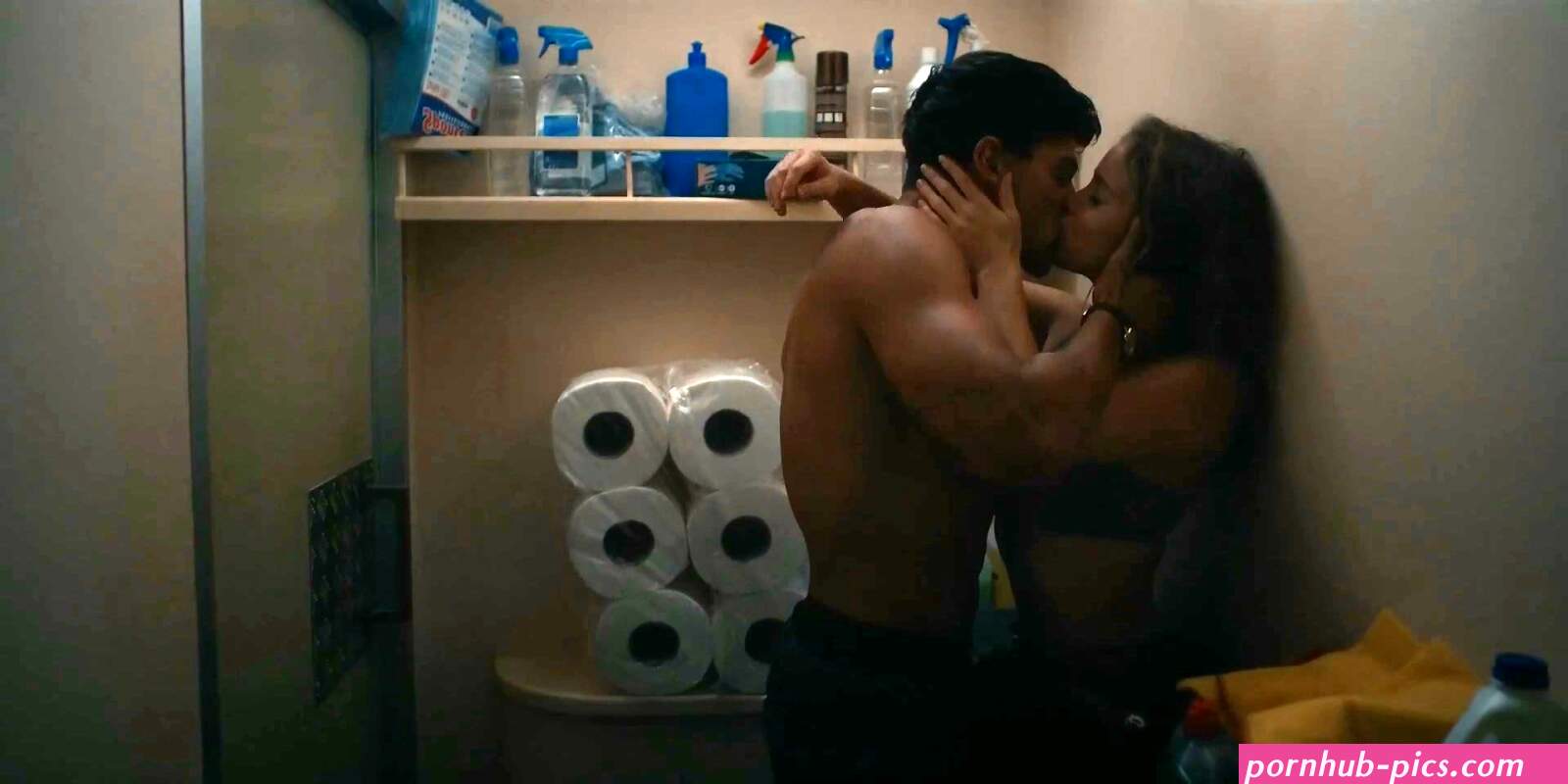 alba baptista tits