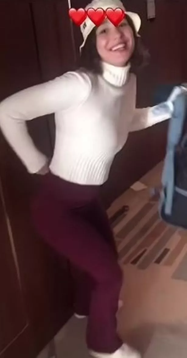 alba baptista tits