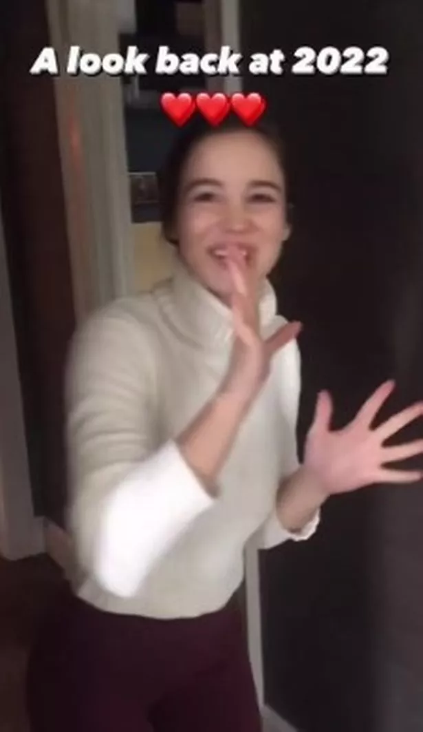 alba baptista tits