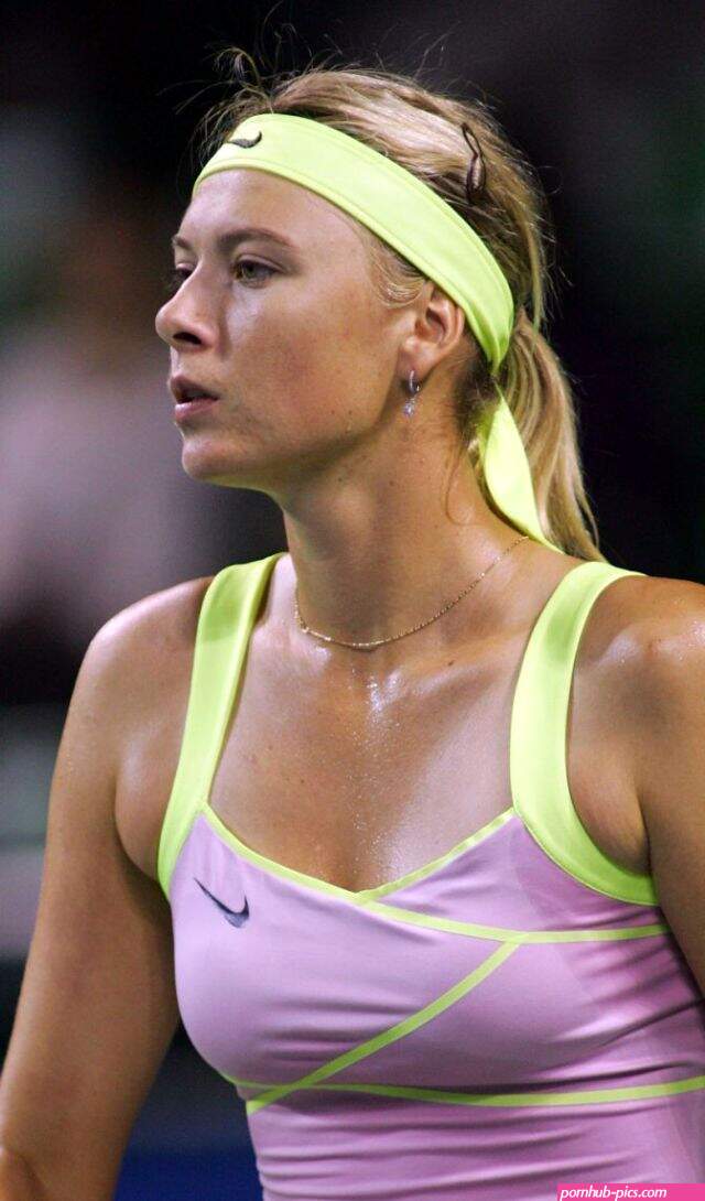 sharapova tits hot