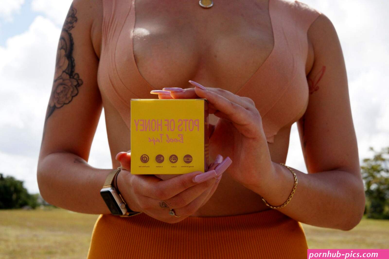 tittie pics