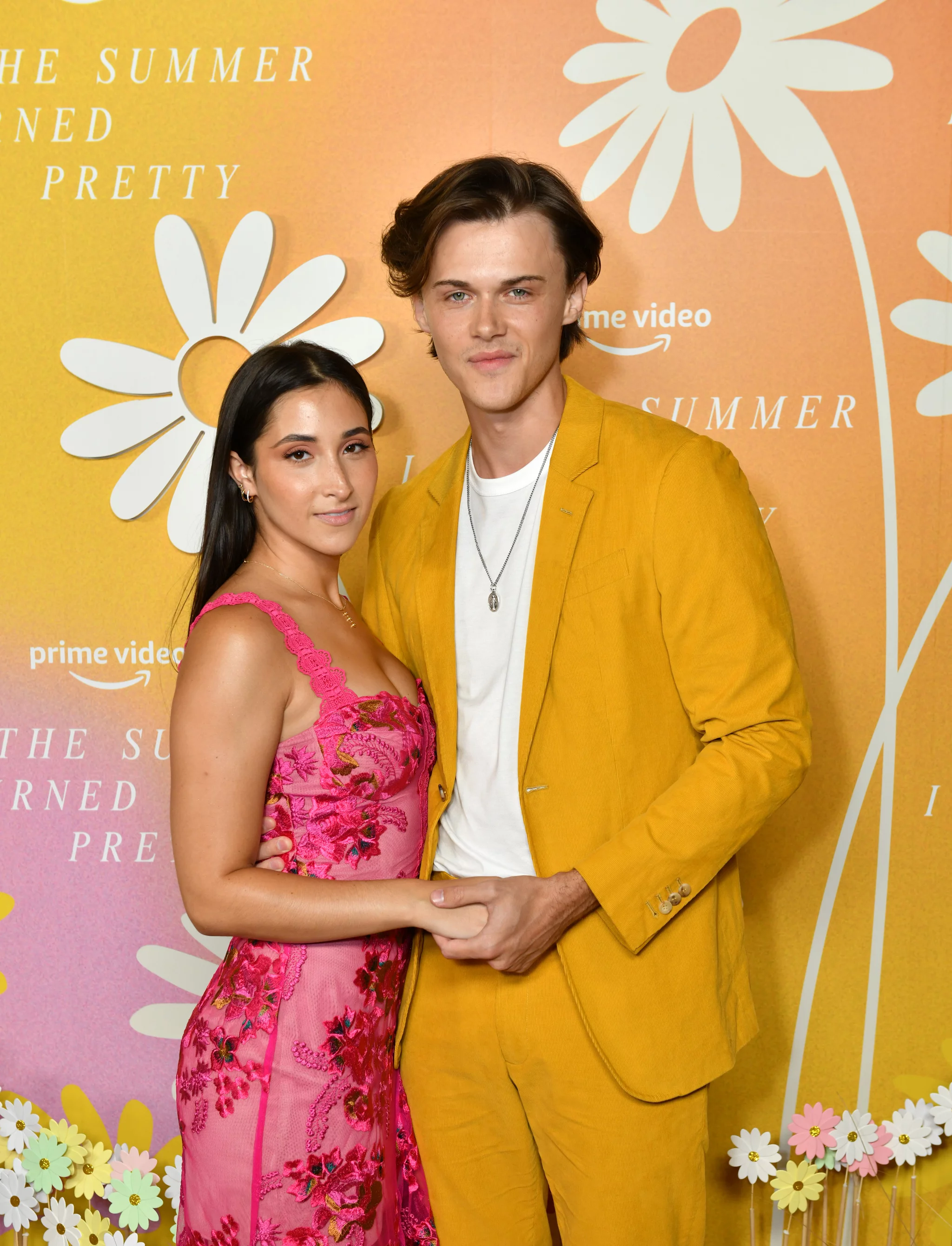 christopher briney height