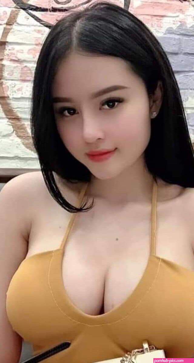 aisian big boobs