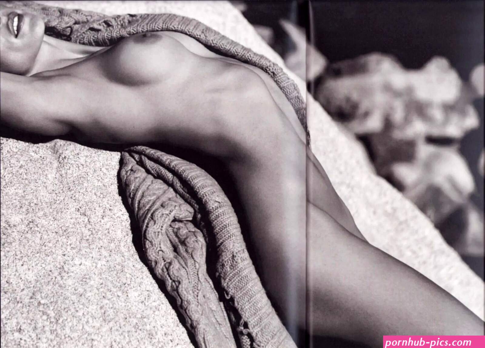 alessandra ambrosio nudes