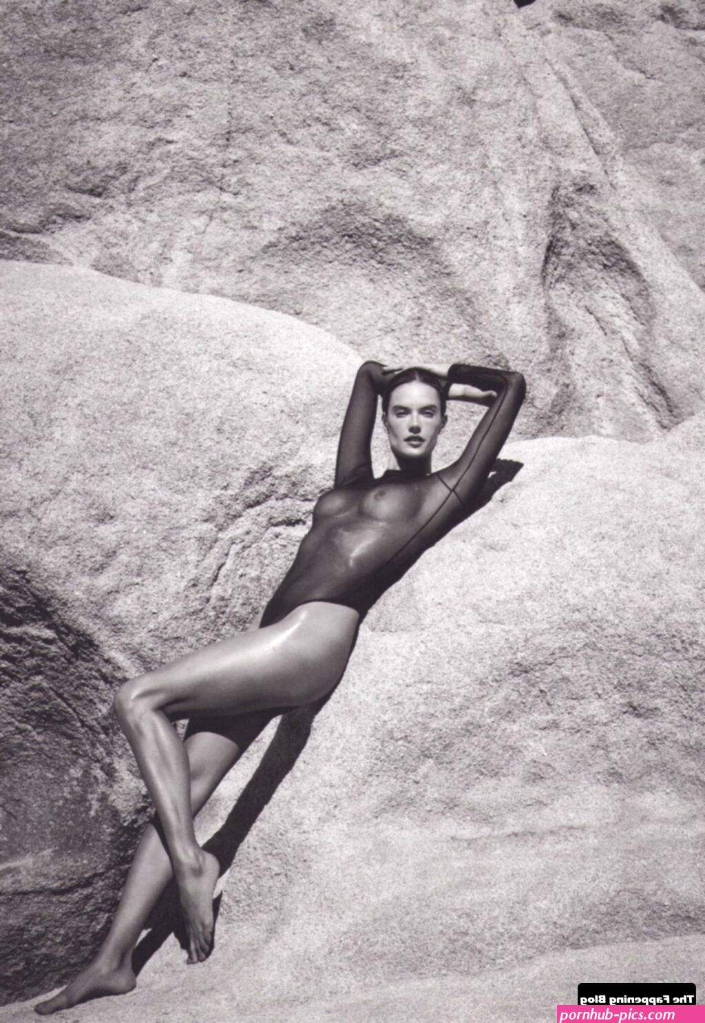 alessandra ambrosio nudes