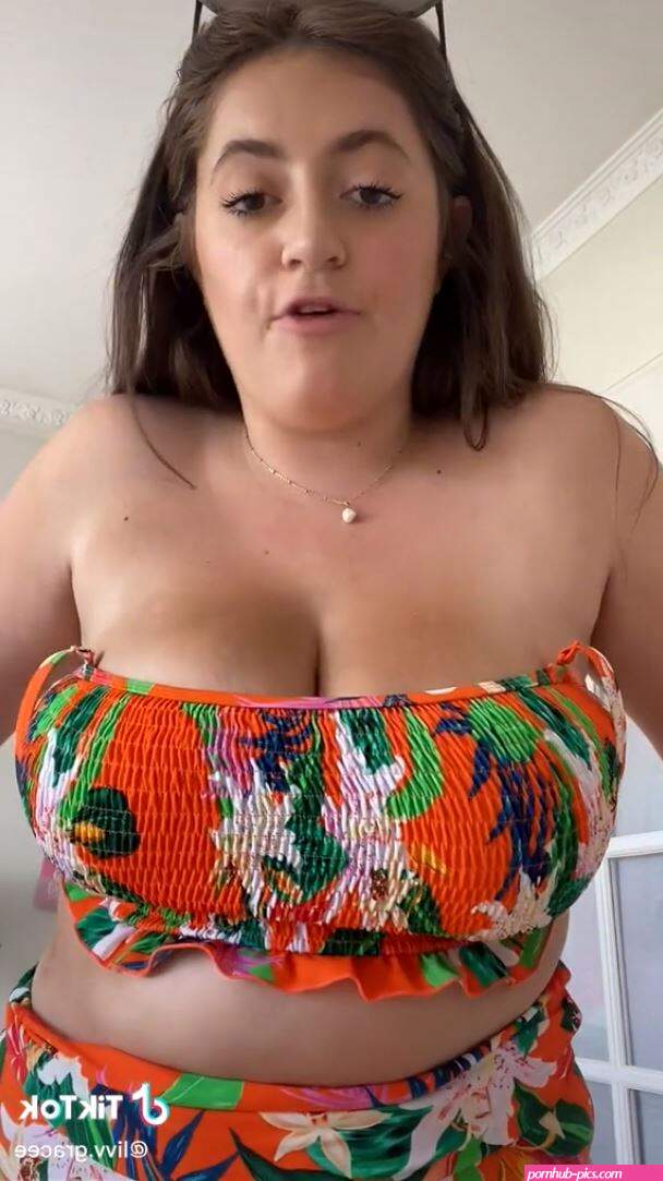bigest boobs tube