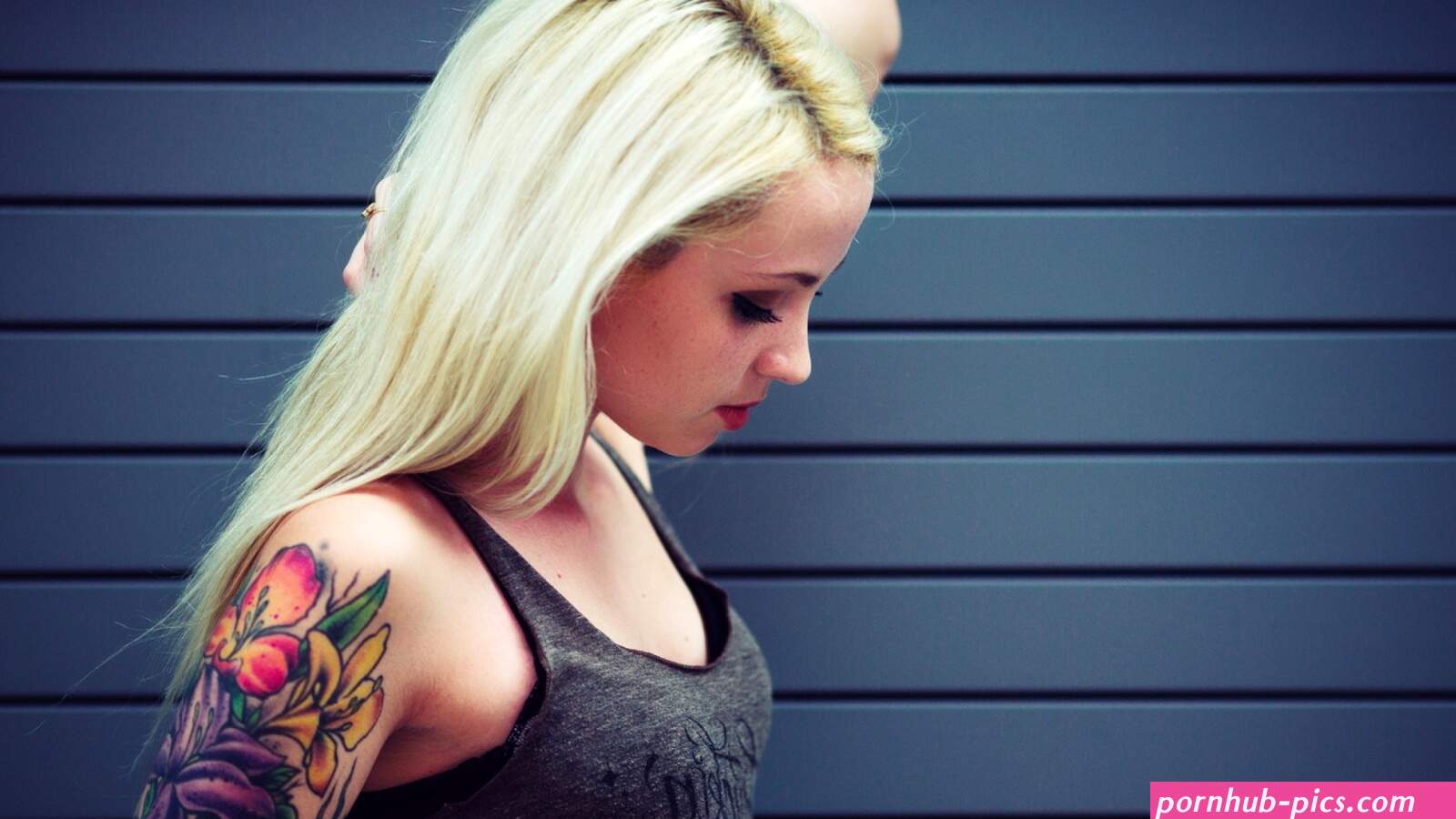 blonds boobs
