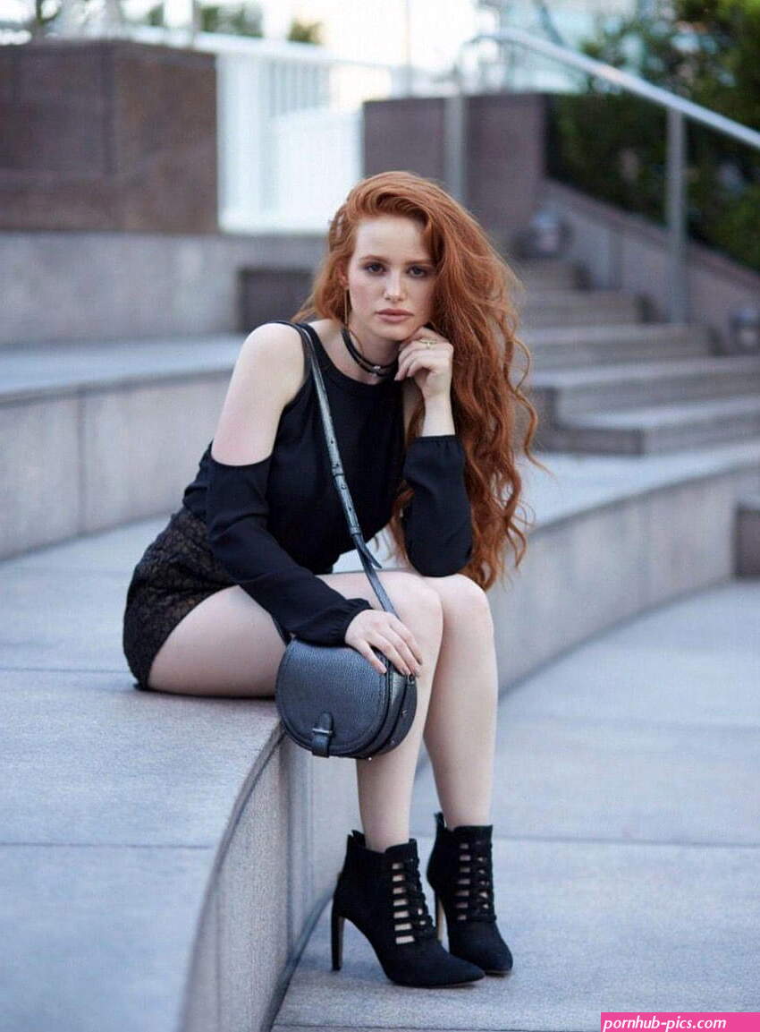 madelaine petsch sexy