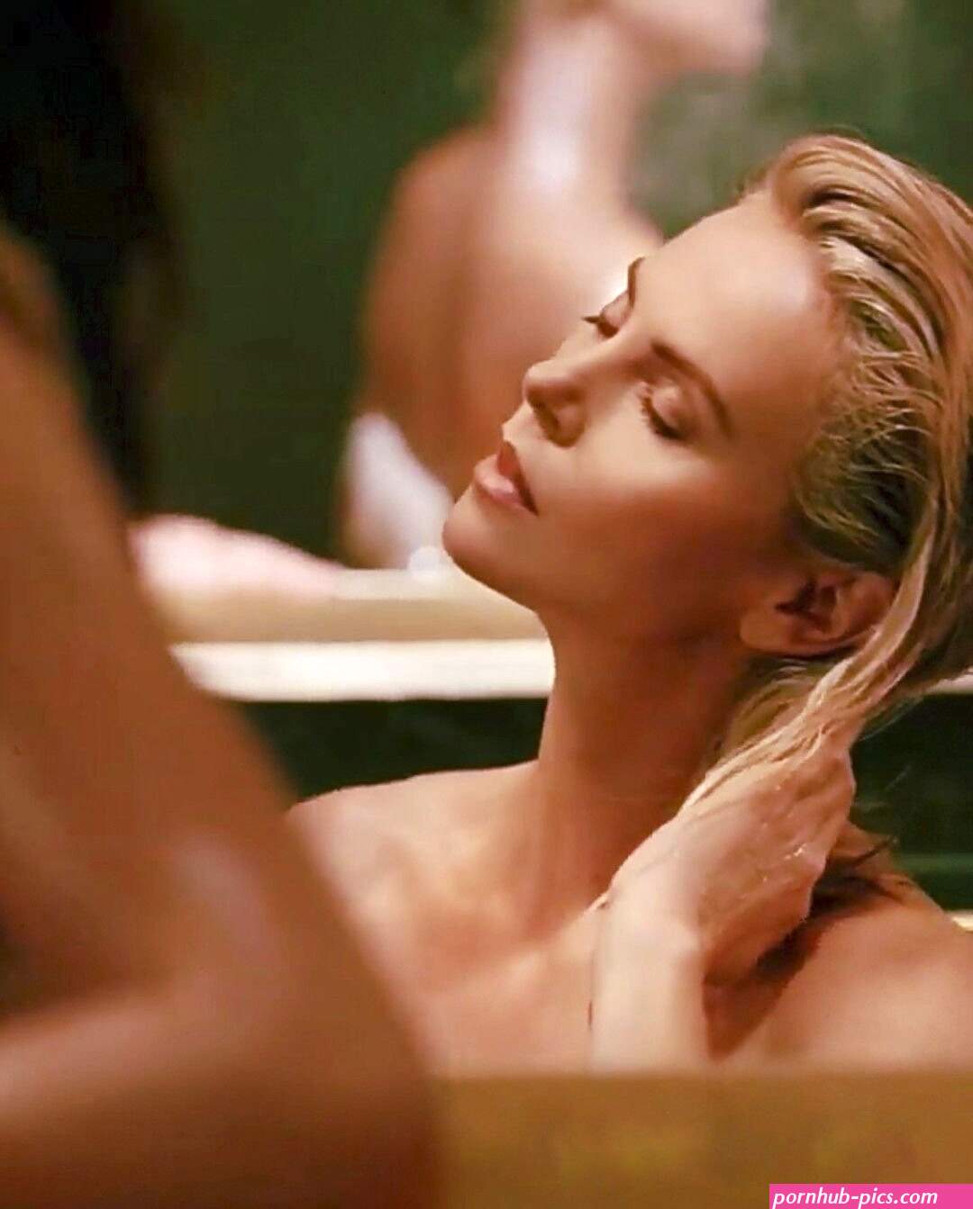 leilani sarelle nude