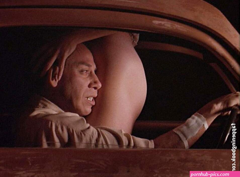 leilani sarelle nude