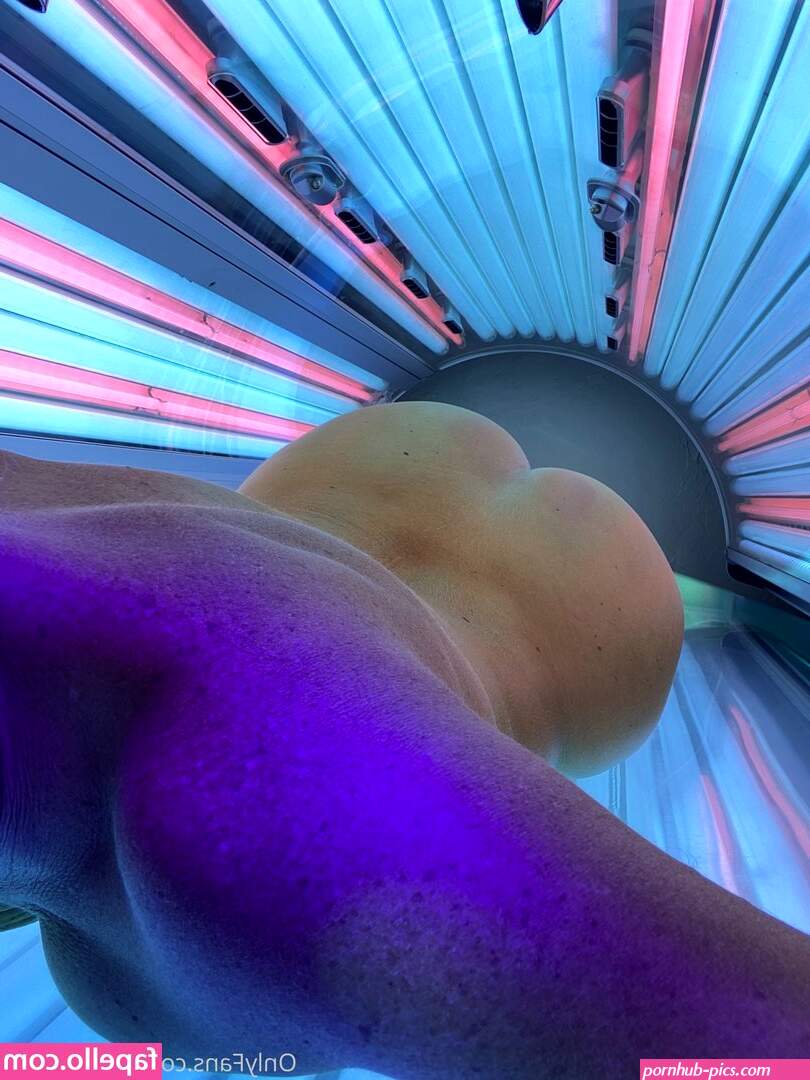 thattgirlllll nude