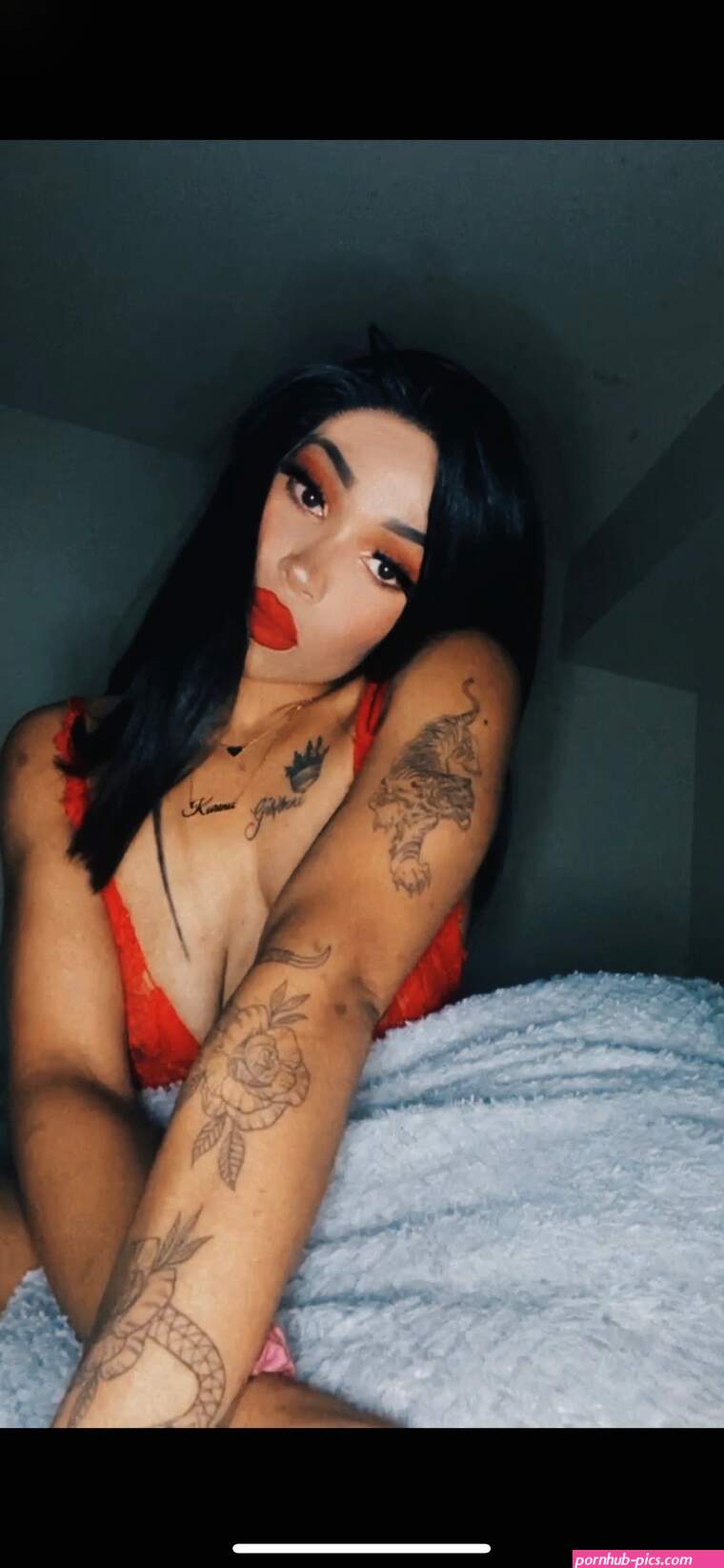 goldenhoneiii nude