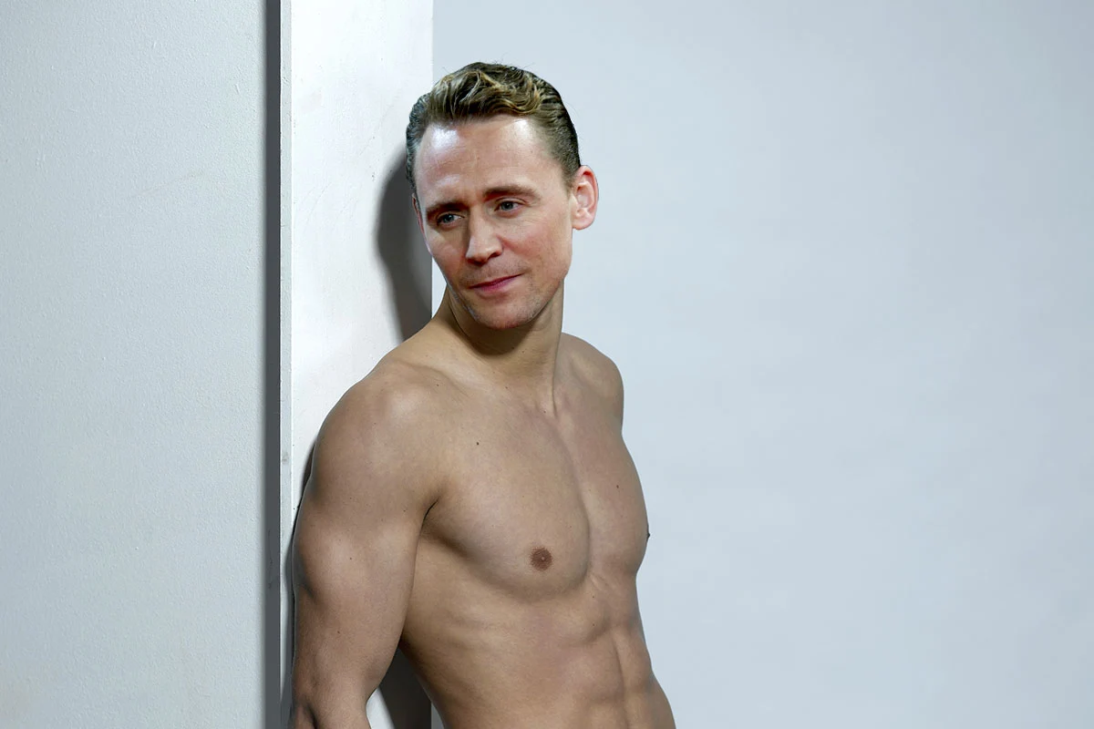 tom hiddlestone nude