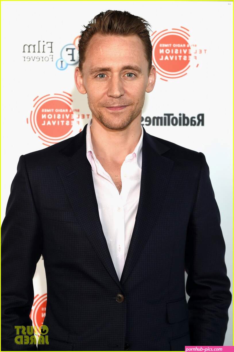 tom hiddlestone nude